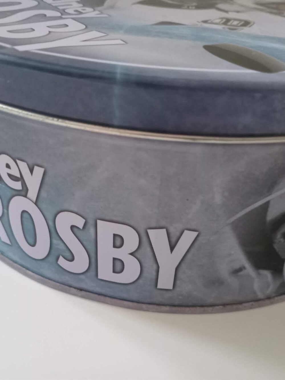 Sidney Crosby Penguins Tim Horton's 100 Piece Puzzle with Collectible Tin 2009 - Picture 9 of 14
